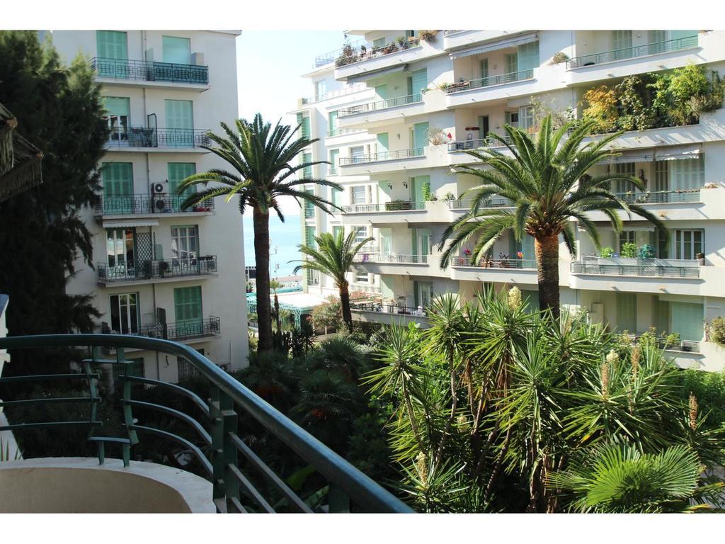Nice Beach - Promenade Des Anglais Exteriör bild